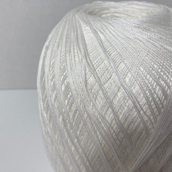 Aunt Lydia's Classic Crochet Thread Jumbo White - Picture 3 of 8